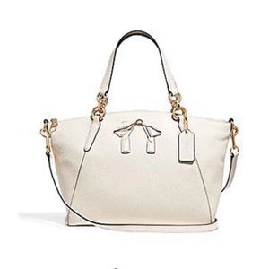 Coach Kelsey Satchel In Pebble Leather With Bow